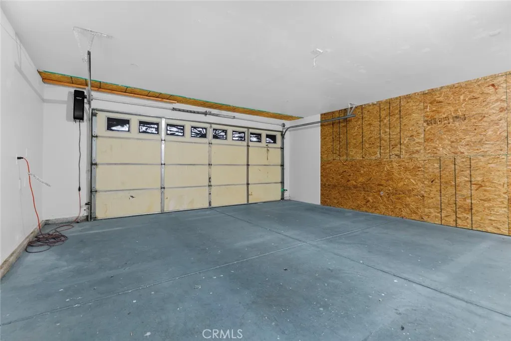 4427 Begonia Road, Phelan, California 92371 home-pic-38